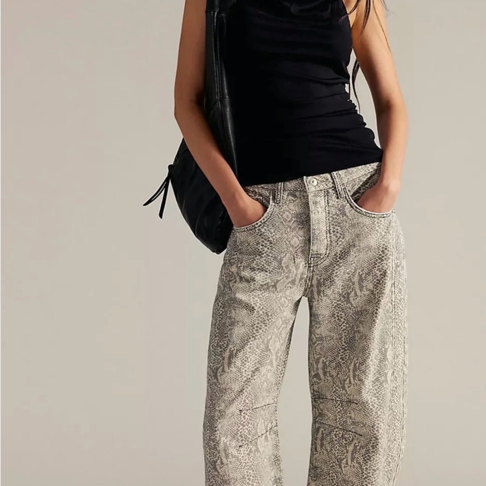 Free People We The Free Good Luck Printed Barrel 27 NWOT $128 SOLD OUT ONLINE!